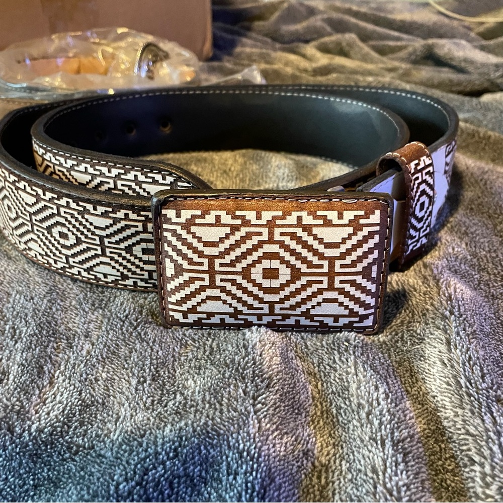 Mens western belt